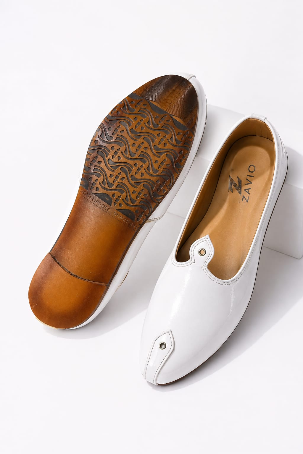 ZAVIO Shah Khussa — Crisp White