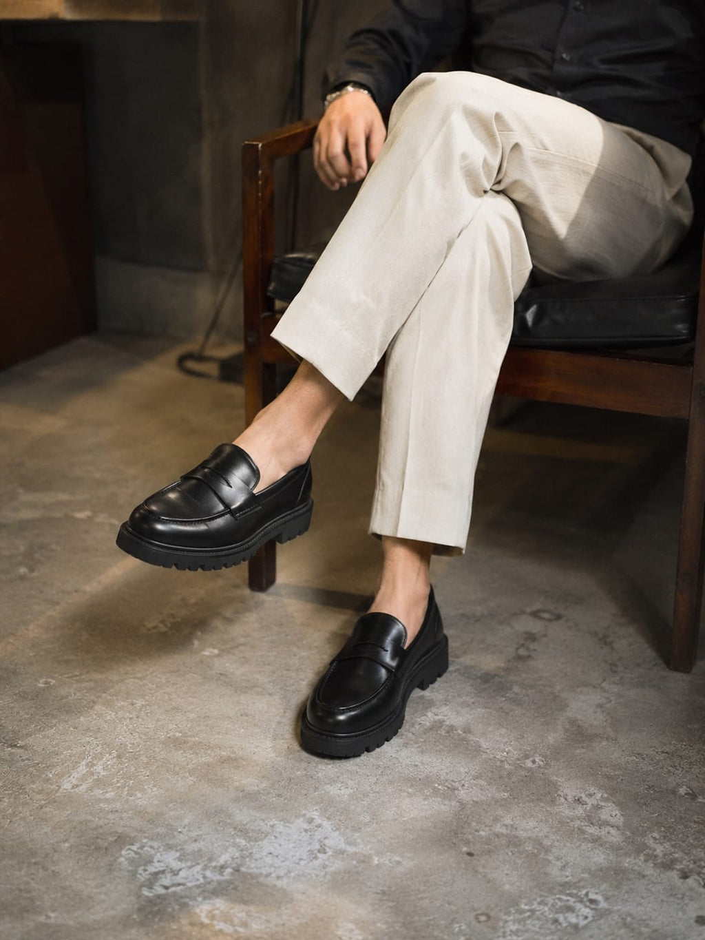 ZAVIO Penny Loafer — Black